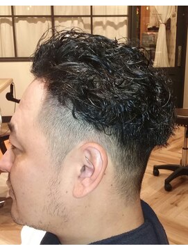 レヴィ(Levie) ツイストスパイラル