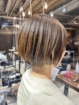 グッドネイバーズ 新松戸(GOOD NEIGHBORS shin-matsudo) 前下がりボブ