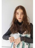 前髪センターパートロングスタイル