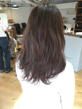 ノル(Knoll) 大人ミディアム/ココアブラウン/韓国くびれヘア[日比谷]