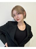 ミニボブ/ハイトーン/韓国風/切りっぱなし/ケアブリーチ/顔周り