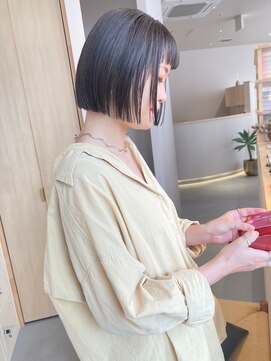 イノセントヘア(innocent.hair) きりっぱなしボブアッシュカラー