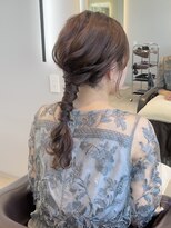 ケリーアン 太田(kelly.un)&nbsp;編みおろしアレンジ / お呼ばれヘアセット / ローポニー / 太田