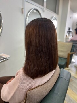 ビィーワンイースト(Be 1 EAST) ミディアムカット