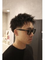 ホワイト(WHITE)&nbsp;ゆるめツイストで作るスパイキーショート