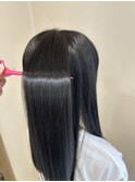髪質改善カラー　ブルーブラック　ツヤ髪スタイル