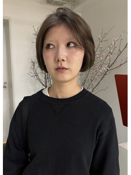 ゾーイダイミョウ(ZOEY daimyo) 大名　レイヤーカット　ブリーチカラー