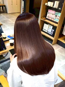 ナンバー イル デュッカ 札幌(N° il duca) 艶ブラウンカラー/TOKIO縮毛矯正/札幌駅