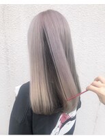 シー 岡崎(,SHE) シルバーラベンダーのグラデーションカラー×アンブレラカラー
