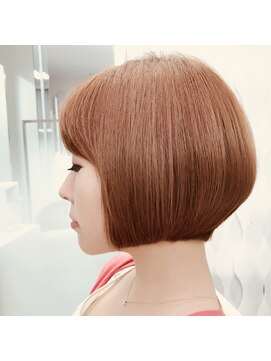 ナトゥーラ 札幌駅北口店(Natura) オレンジカラー フレンチ【レトロボブ】