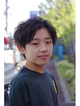 アルファサリダ(ALPHA SALIDA) キッズカット/学生カット/ツーブロックマッシュ/センター分け