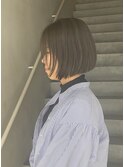 前下がりボブ 顔周りレイヤー オリーブカラー