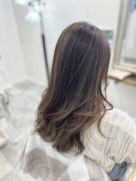 ヘアーアンドメイク ドレス(DRESS) ハイライトカラー＆髪質再整カラー