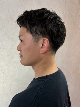 ビスクヘアデザイン(bisq hair design) 刈り上げ　フェード　短髪　スパイキーショート　ベリーショート