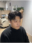 大人ウェーブパーマ濡れ髪かきあげメンズビジネスヘア