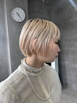 マッシュショート、前上がりショートボブ