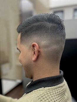 メンズアンドレディース モテナの写真/【メンズカット＋眉カット￥5500】骨格や髪質に合わせた似合わせ提案で、清潔感と好印象を叶えます★