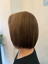 ラパーチェ(La Pace) 30代40代前髪なし切りっぱなしボブ重めミニボブハイライト明るめ