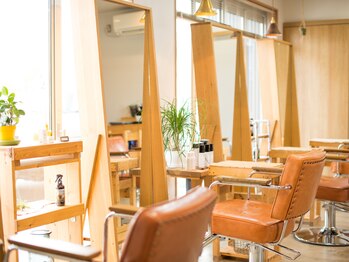 ブルーラグ(BLUELUG)の写真/お客様一人ひとりの髪の状態やなりたいイメージをしっかりカウンセリングしあなたのお悩みにお応えします☆