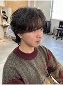 MEN’S HAIR/サーフカール/刈り上げセンターパート/佐久間玲於
