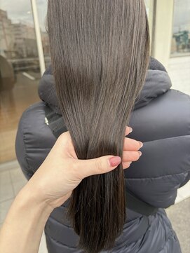 サラ ビューティ サイト 春日(SARA Beauty sight) 『透明感♪』オリーブブラウン/ワンカラー