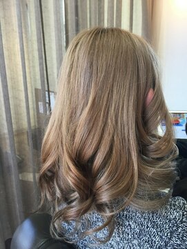 ヘアーパーク マンボ(HAIR PARK MAMBO) センターパートくせ毛風ふあミディ【hairparkMAMBO 豊田】