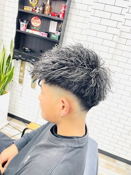 ルッソ 白浜店(LUSSO) バロックパーマホワイトメッシュ