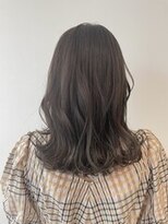 ユーフォリア 青山(Euphoria)&nbsp;ダブルカラー内巻きロングヘアバタフライカットおくれ毛カット◎
