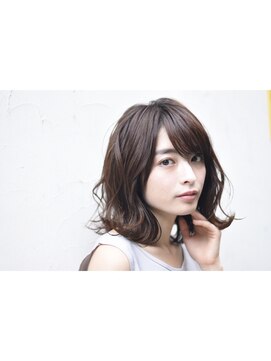 シャンティー(shanti) 軽やか外ハネボブ★おとなしめことりベージュ★【shanti石川】