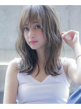 エイミー(Aimee) Aimee町田　透明感クリアグレージュ×リラックスミディ