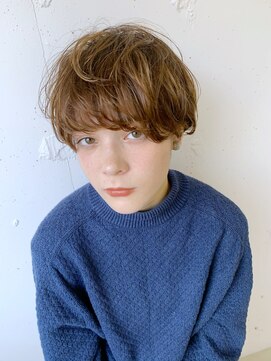 ヴェイン 渋谷(vain) クールショート/ハンサムショート/前髪カタログ/イルミナ