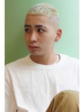 にもう バズクロップゴールドフェードカットN3