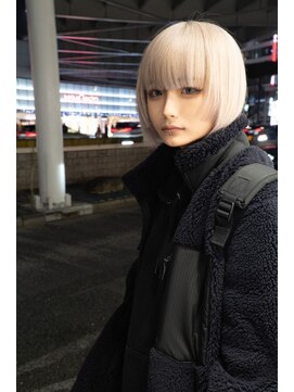 オブヘアーギンザ(Of HAIR GINZA) ホワイトカラー×ラインボブ
