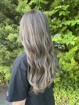 エトランジェ(Etrange) 極細ハイライト/グレージュ