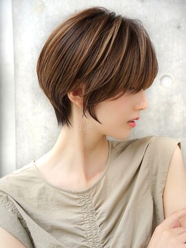 エインアンリー 表参道(AIN.ANLY.) 前髪あり大人ショート20代30代40代【AIN.表参道】川原大地