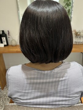 ダブリュー(W) ミディボブ