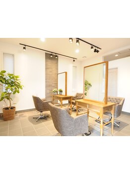 大型サロンが苦手なあなたにオススメ！経験豊富なスタイリストがあなた史上最高のスタイルをご提供します◎