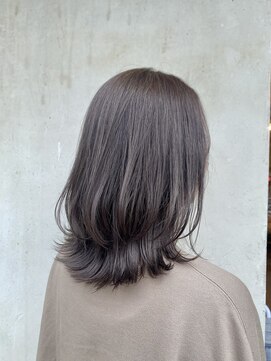 エイミーバイアフロート(amie  by afloat) アッシュグレージュ×くびれレイヤー