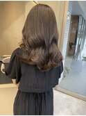 赤みなしブラウンベージュ艶カラー＊くびれヘア