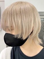 ウィコ 新宿(WICO)&nbsp;ホワイトベージュ[新宿駅/イメチェン/レッドブラウン]