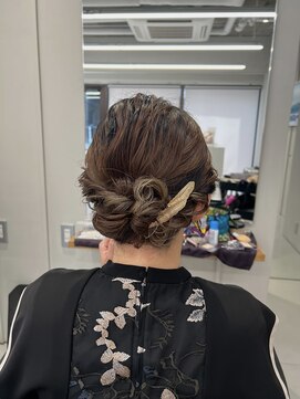 バルベストーキョーサウス(BARBES TOKYO SOUTH) 短い髪のアップスタイル【清板】