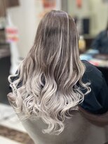 メルシー 大阪梅田店&nbsp;グレーシルバーのグラデ♪