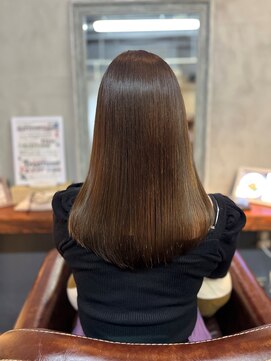 スローネ(THRONE) 髪質改善酸性ストレートで艶髪／20代30代40代／新宿