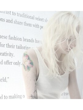 ワースホワイル(WORTH WHILE) ホワイトブリーチ