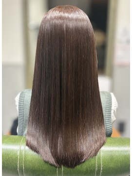 アンジー(Angee) 初カラーは自然なミルクティーブラウンがおすすめ