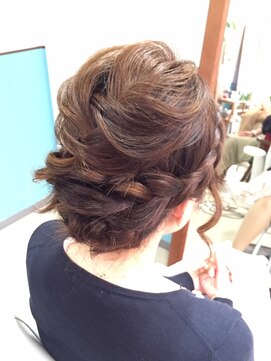 ロカット サロン(Roquat Salon) 編み込みふわふわアップアレンジ【ヘアセット　立川/立川南】