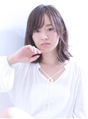 【M.SLASH】斜めバングナチュラルカラー耳かけ外ハネロブa