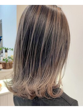 ウル(uLu.) 【筋感】バレイヤージュカラー☆