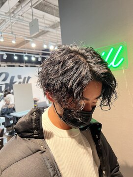 スキル(SKILL) ウェーブツイスパ　センターパート　福岡パーマ