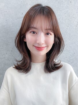 ザシー オモテサンドウ(The C) 20代30代40代ナチュラル大人可愛いスタイル